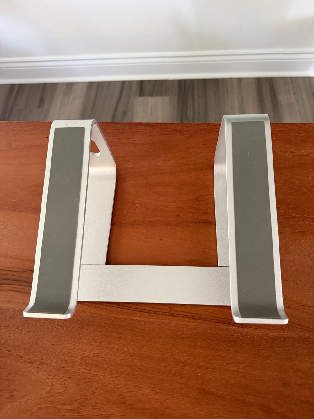 Aluminum Laptop Riser - Picture 2 of 8